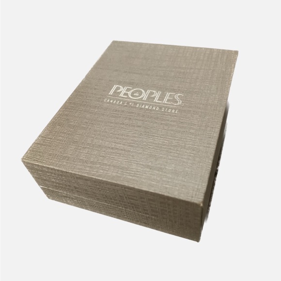 SOLD - PEOPLES | Jewelry Set - Picture 7 of 7